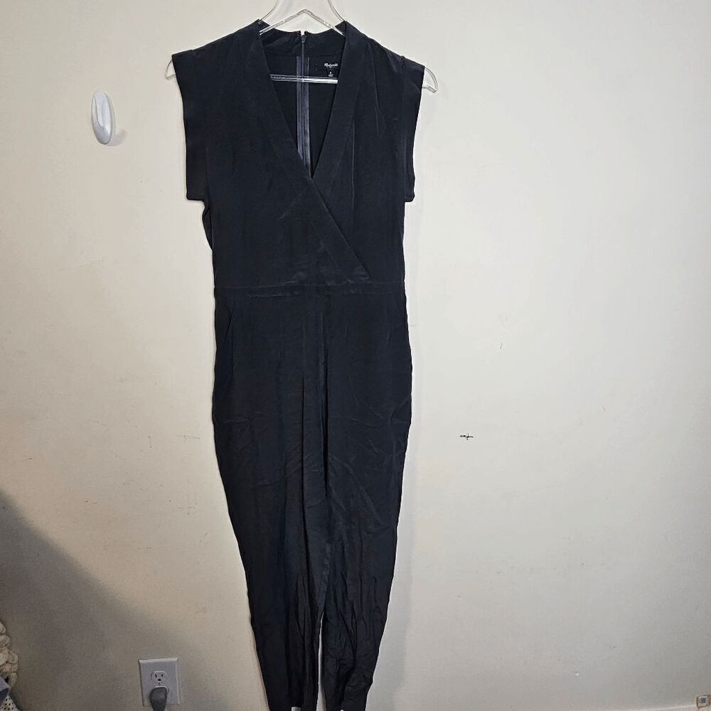 Madewell Yates Silk Vneck Sleeveless Jumpsuit Style E7024 Womens Navy Size 0